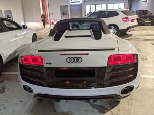 Audi R8 Spyder 5.2 FSI Qu R-Tronic (COE Till 03/2030)