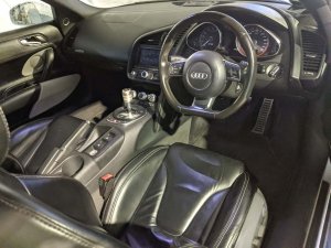 Audi R8 Spyder 5.2 FSI Qu R-Tronic (COE Till 03/2030)