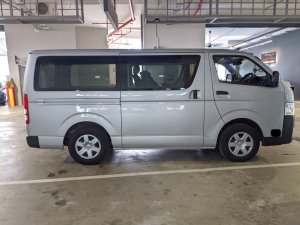 Toyota Hiace Dx 2.0 Auto