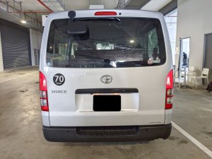 Toyota Hiace Dx 2.0 Auto