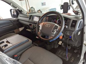 Toyota Hiace Dx 2.0 Auto