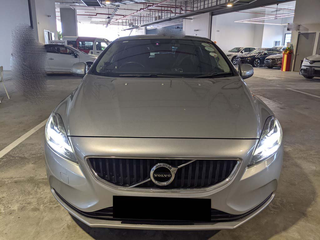 Volvo V40 T2 (A)