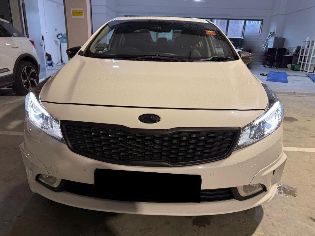 Kia Cerato K3 1.6a Sunroof
