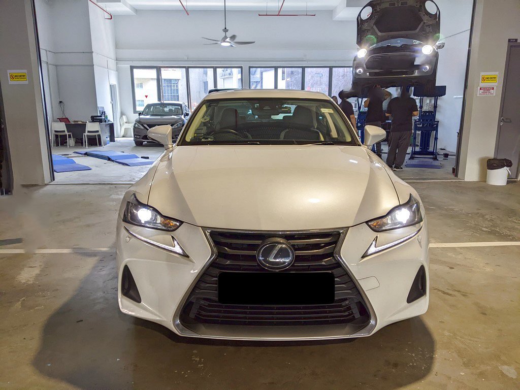 Lexus Is300 4dr Sedan (at) (2wd) Exe