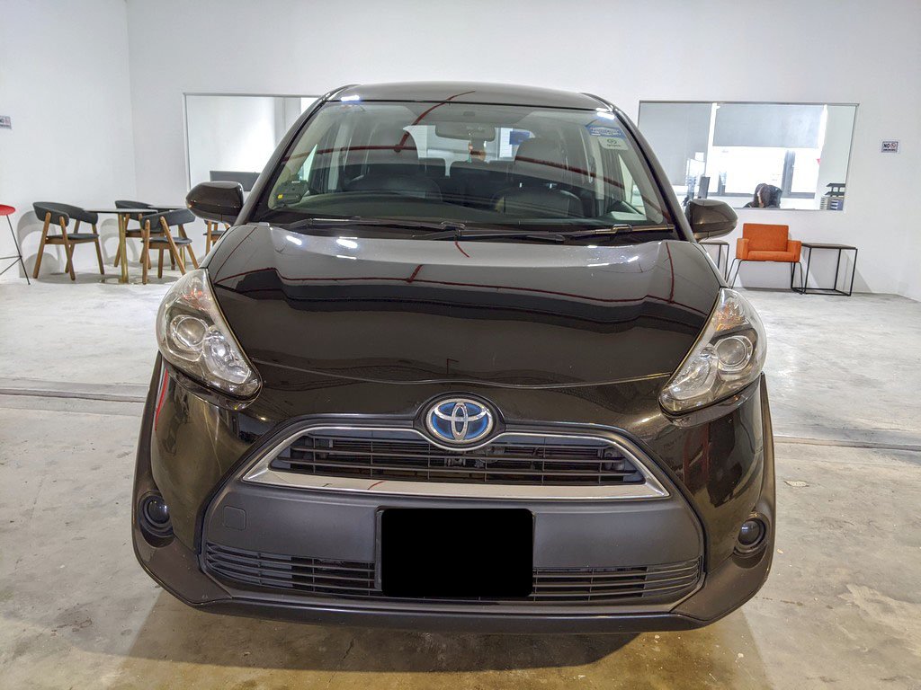 Toyota Sienta 1.5x At Abs D/airbag 2wd (Hybrid)