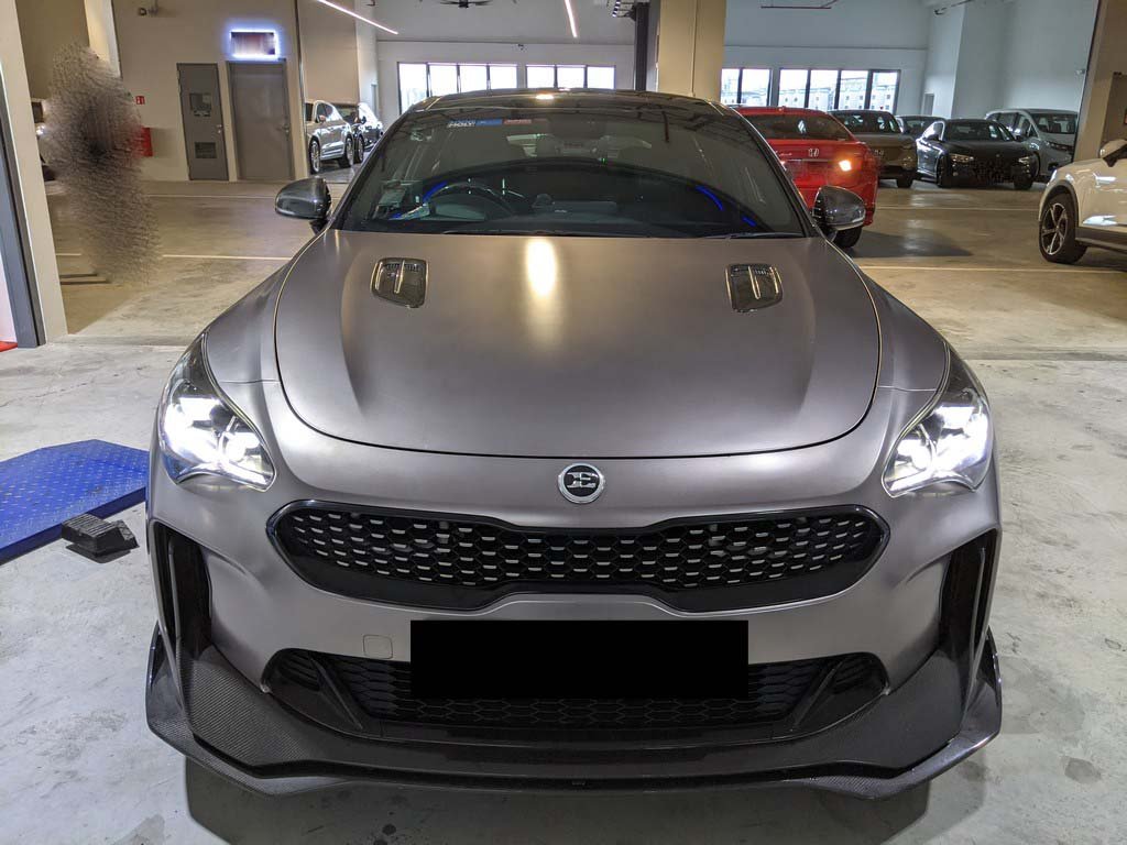 Kia Stinger 2.0A 2wd Sunroof