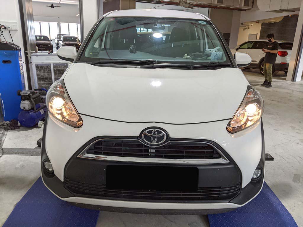 Toyota Sienta Standard (Auto)