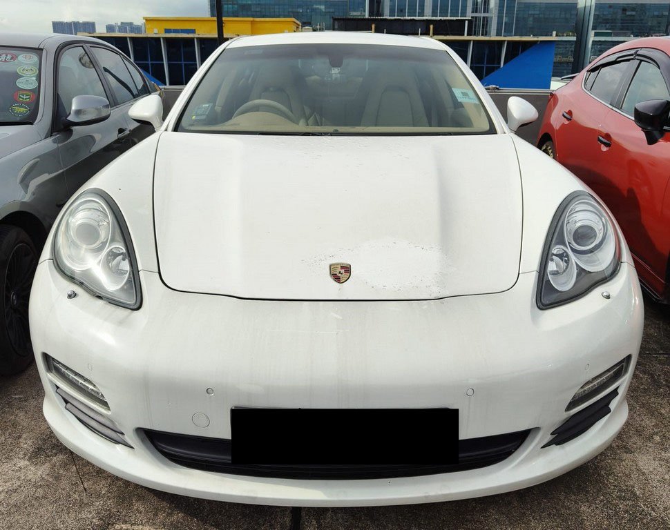 Porsche Panamera (COE Till 10/2030)