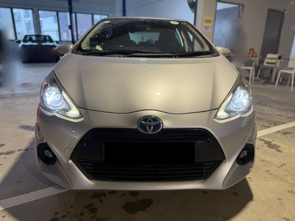 Toyota Prius C 1.5 Cvt (Hybrid)