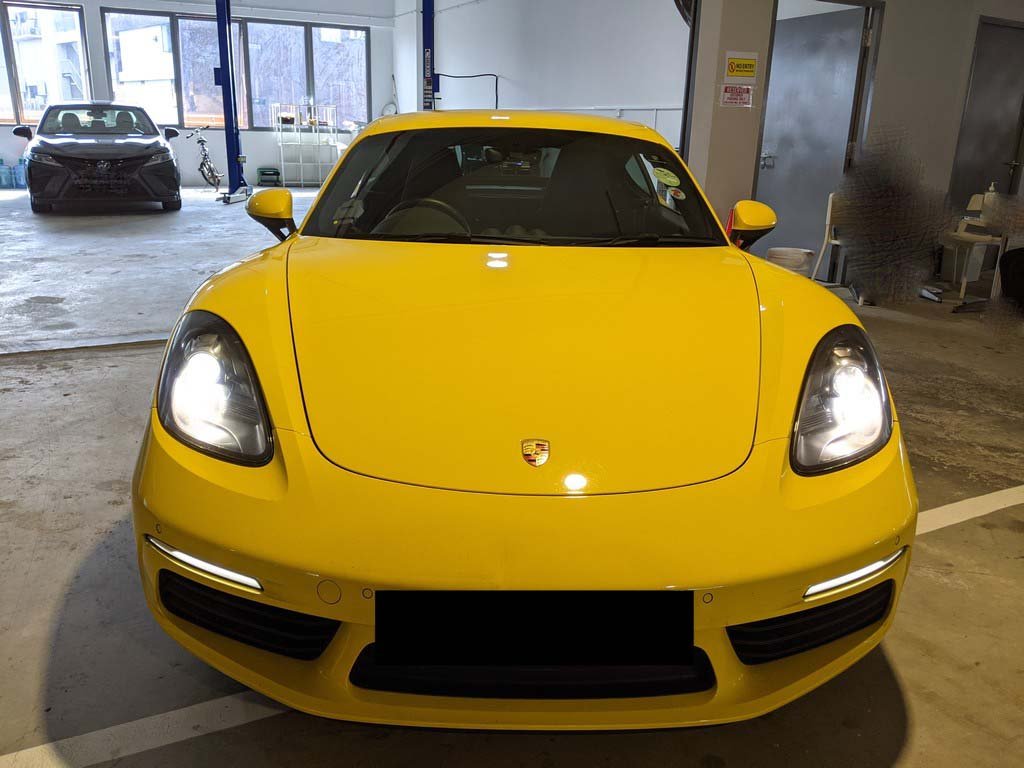 Porsche 718 Cayman Hid (982)