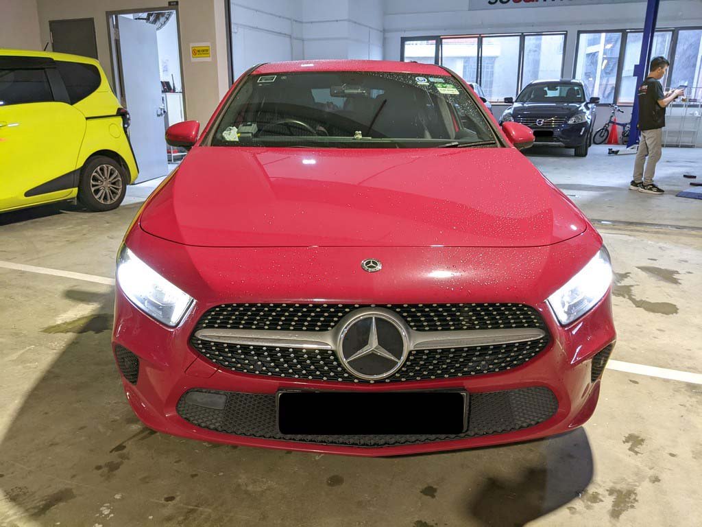 Mercedes Benz A180 Compt Saln Progressive (r18 Led)