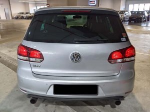 Volkswagen Golf GTI 2.0l At 5dr 5k19v3 (COE Till 08/2029)