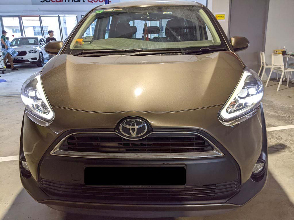 Toyota Sienta Elegance (auto)