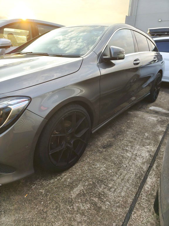 Mercedes Benz Cla180 Sb Urban (r18 Led)