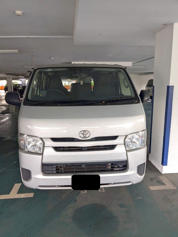 Toyota Hiace Van Turbo 5dr Mt
