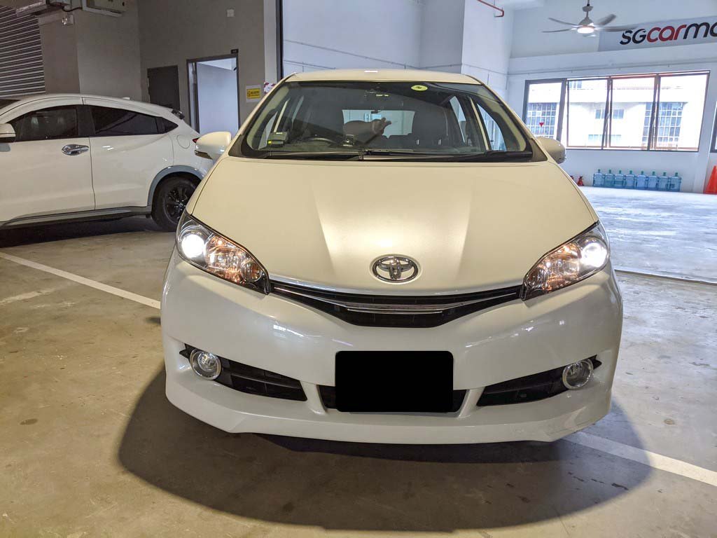 Toyota Wish 1.8 CVT