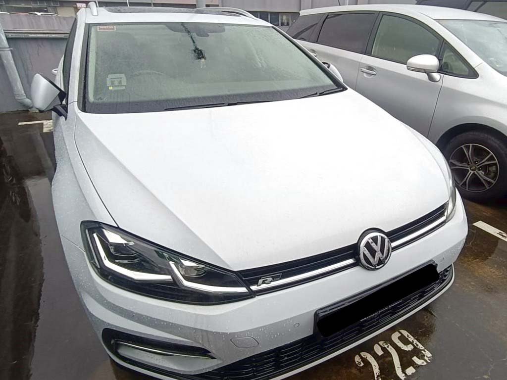 Volkswagen Golf Variant R Line