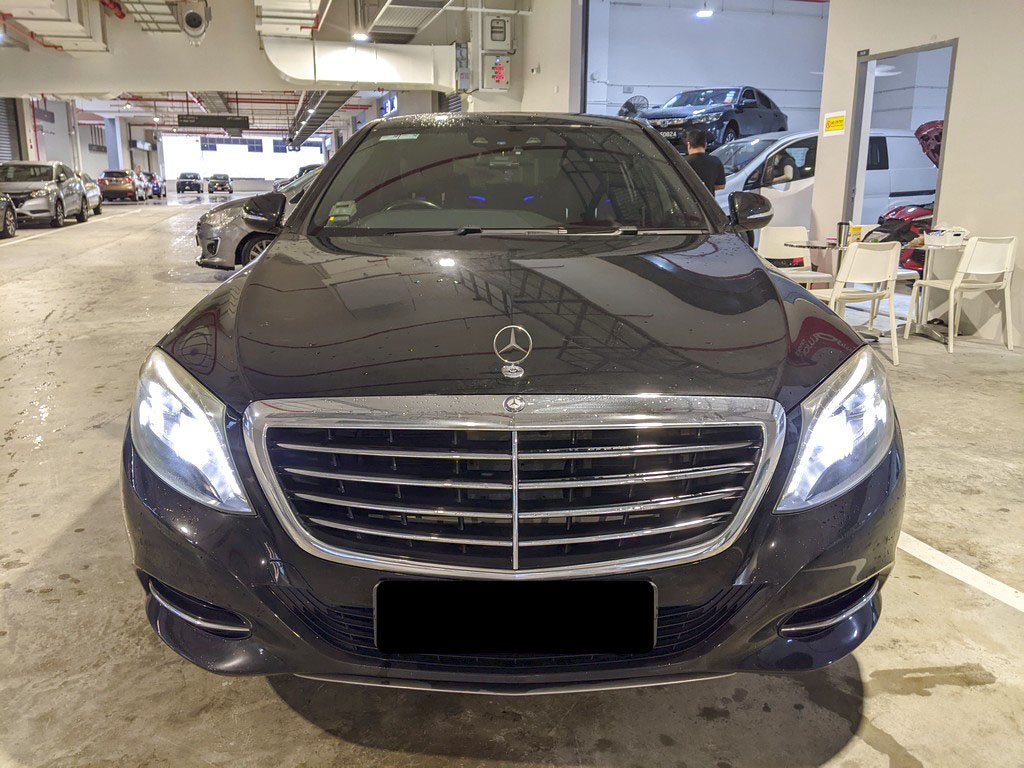 Mercedes Benz S400l (r19 Led)