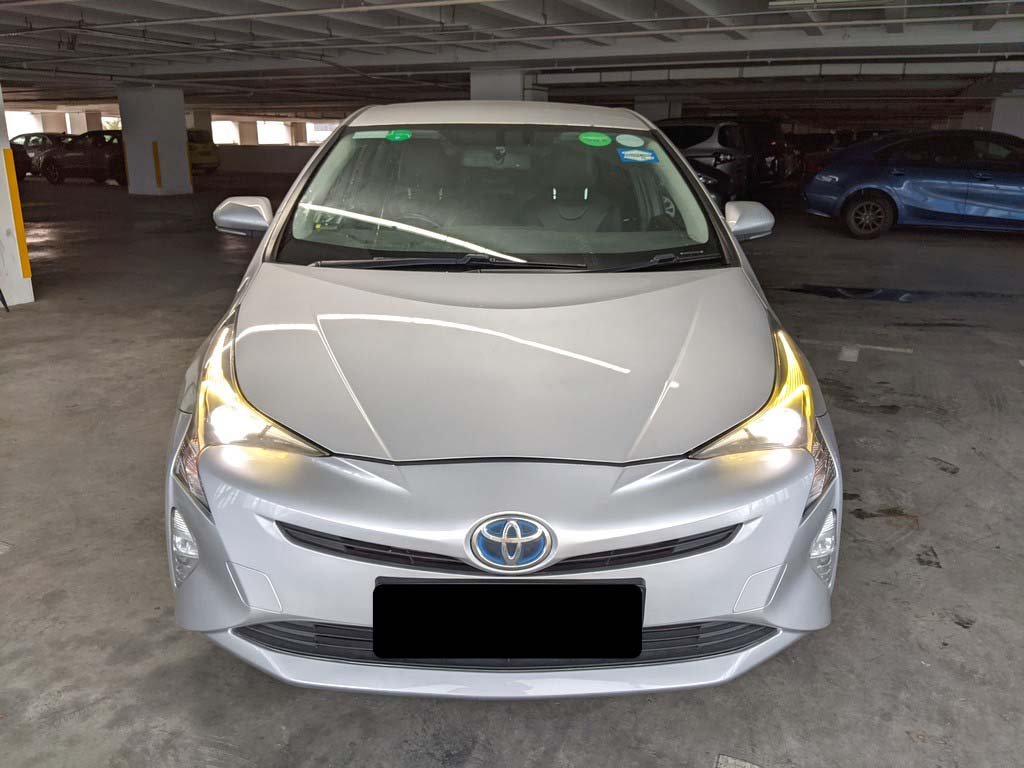 Toyota Prius 1.8 CVT (Hybrid)
