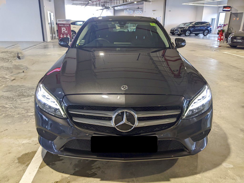 Mercedes Benz C160 Sedan Avg (r17 Led)