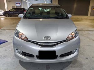 Toyota Wish 1.8 Cvt