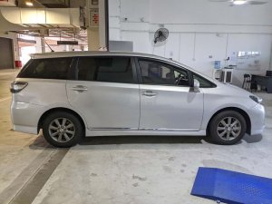 Toyota Wish 1.8 Cvt