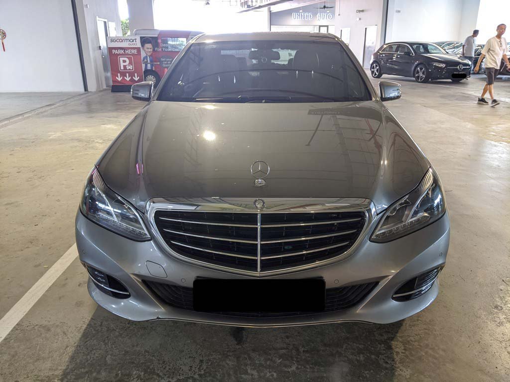 Mercedes Benz E200 Sedan (R17)