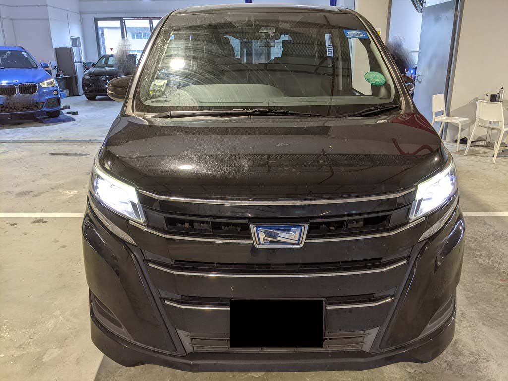 Toyota Noah Hybrid 1.8x Cvt (Hybrid)