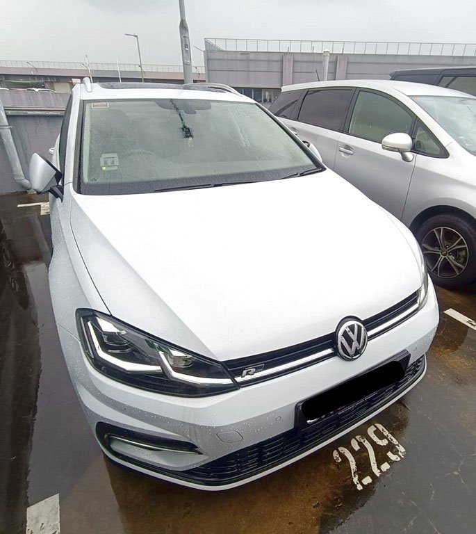 Volkswagen Golf Variant R Line