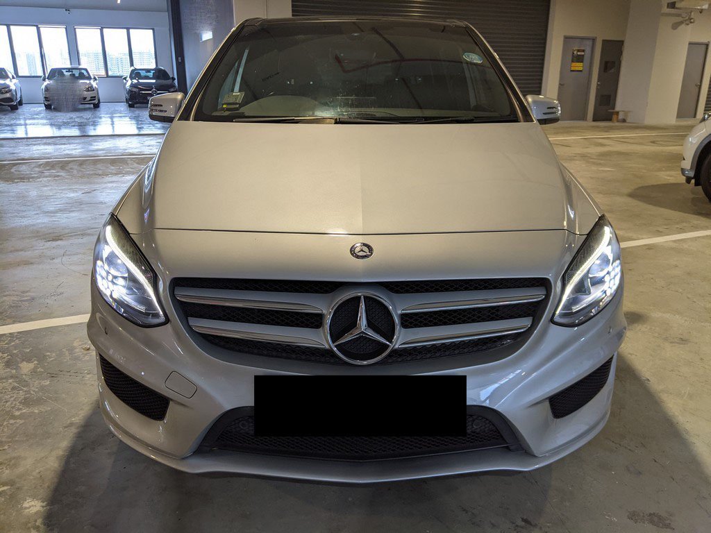 Mercedes Benz B180 Amg Line (r18 Led Sr)