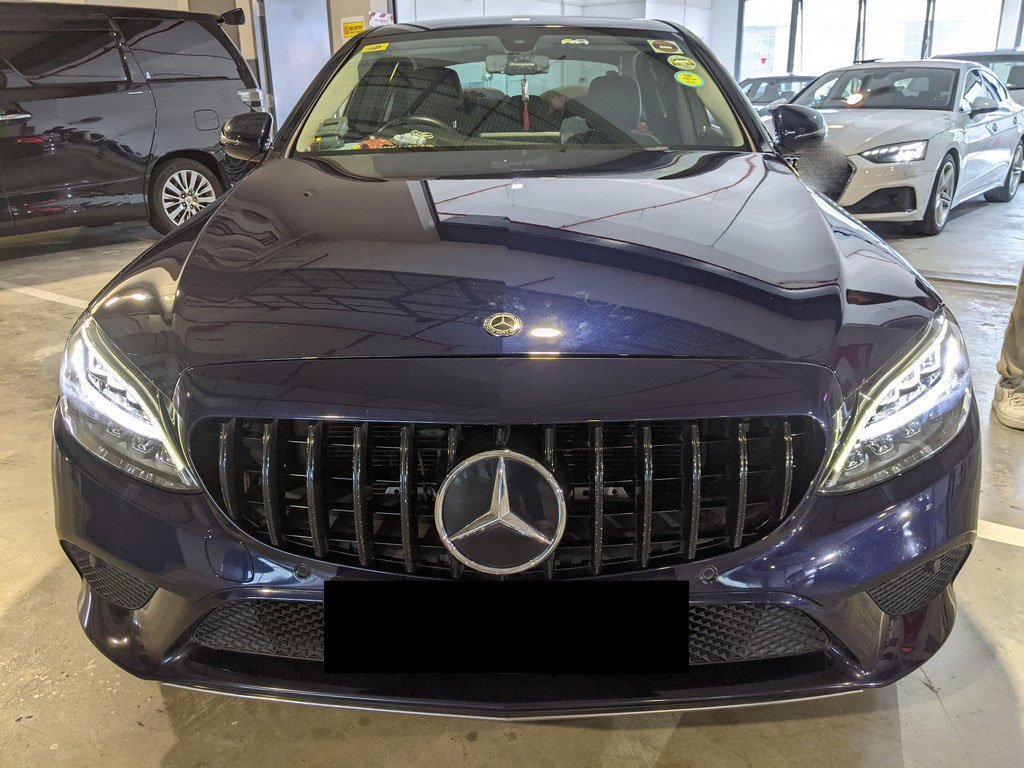 Mercedes Benz C180 Avg (r17 Led)