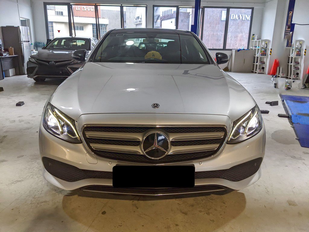 Mercedes Benz E180 Sedan Avg