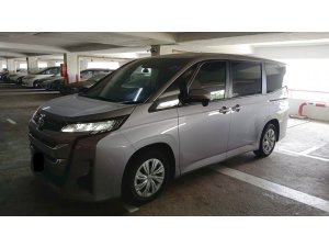 Toyota Noah 1.8x Cvt (Hybrid)