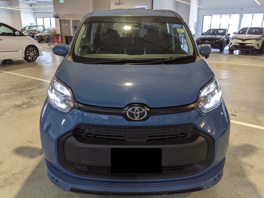 Toyota Sienta 1.5G