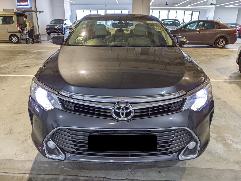Toyota Camry 2.5 Auto