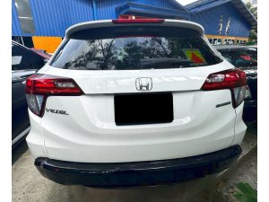 Honda Vezel 1.5x Auto (Hybrid)