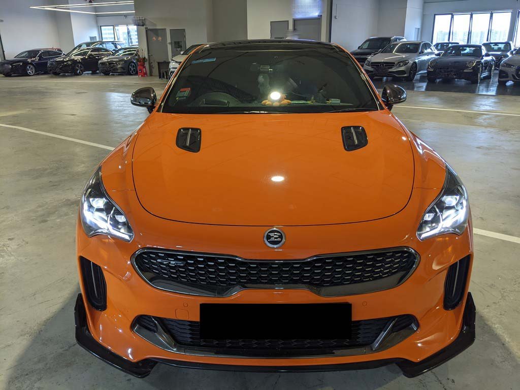 Kia Stinger 2.0A 2wd Sunroof