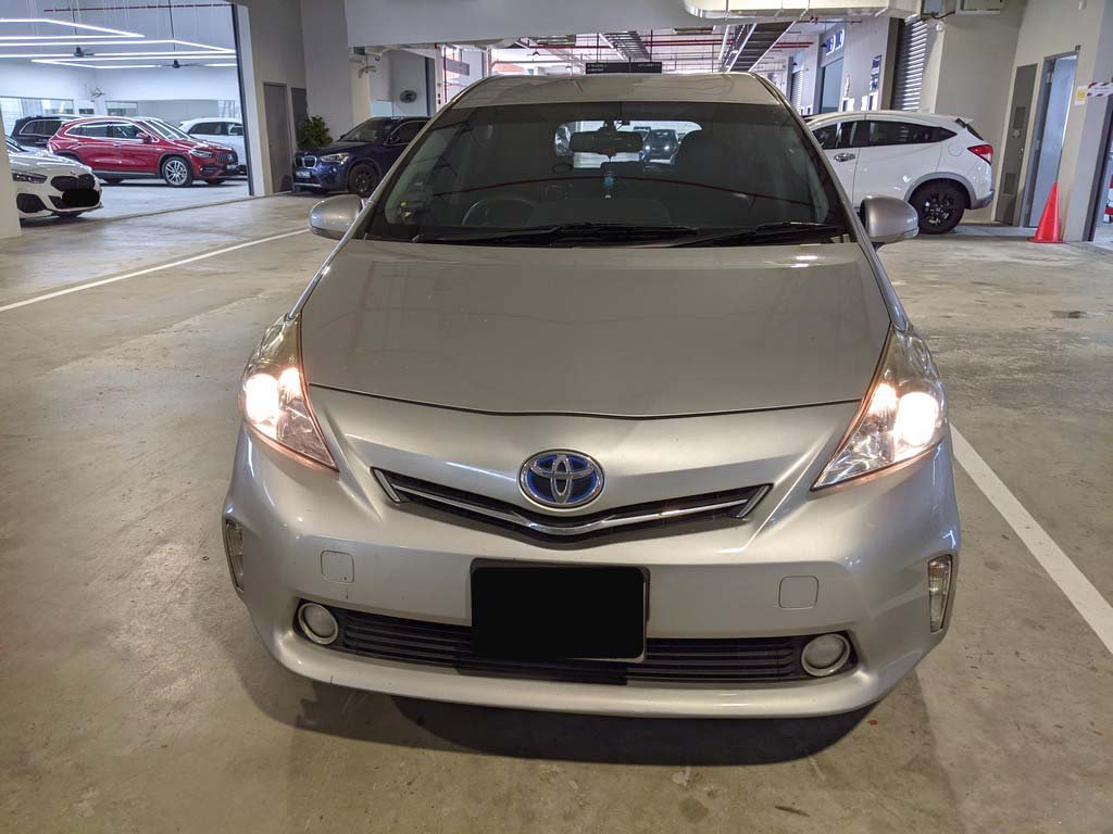 Toyota Prius Alpha 1.8S A (Hybrid)