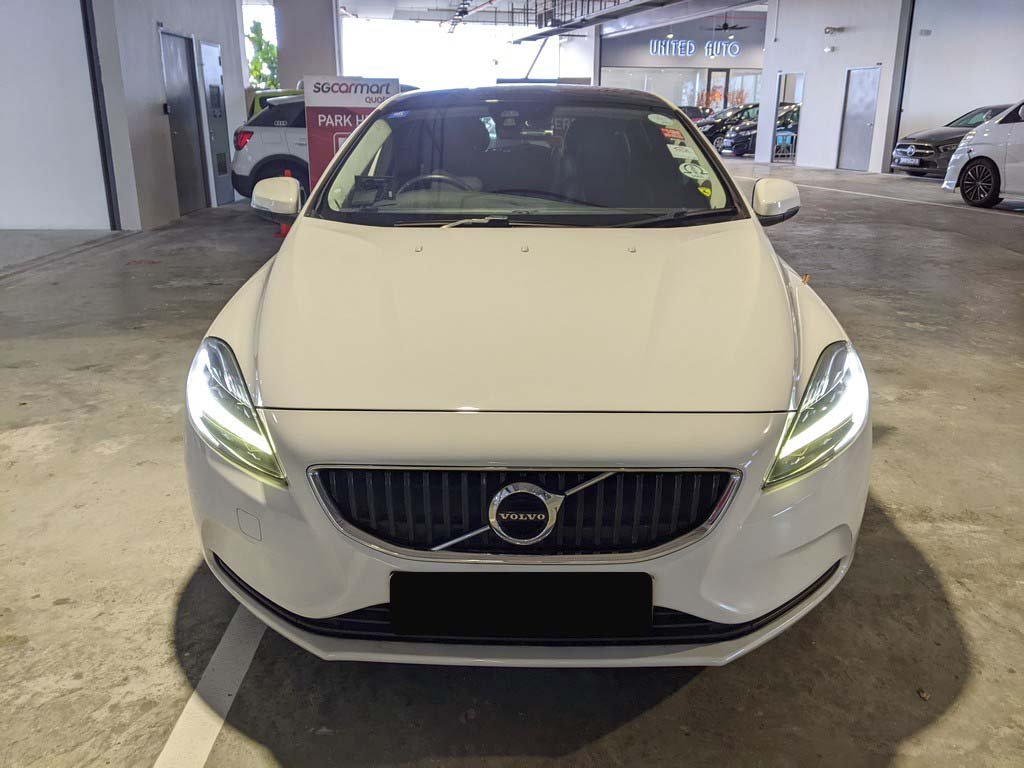 Volvo V40 T2 (A)