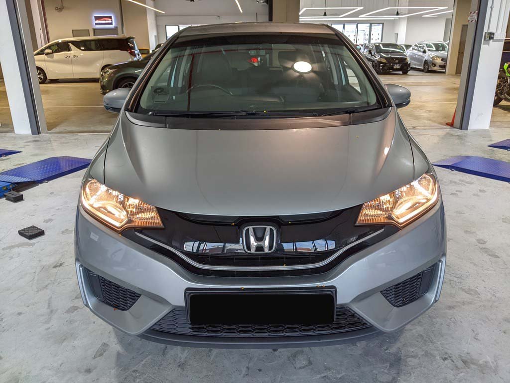 Honda Jazz 1.3 CVT Abs D/airbag 2wd