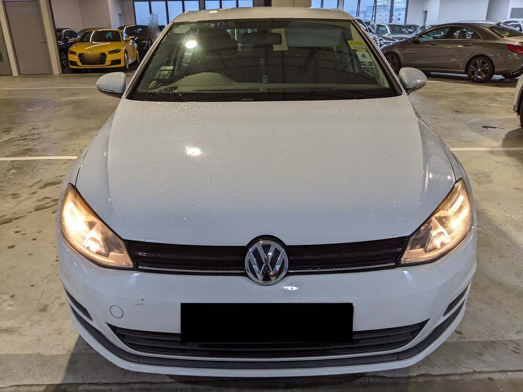 Volkswagen Golf 1.2 Tsi AT 5g12bz
