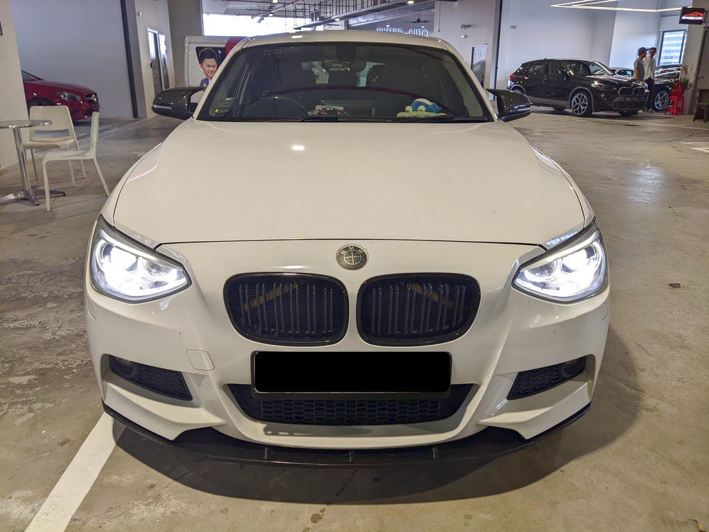 BMW 116i At Abs D/airbag 2wd Hid 5dr (COE Till 03/2032)