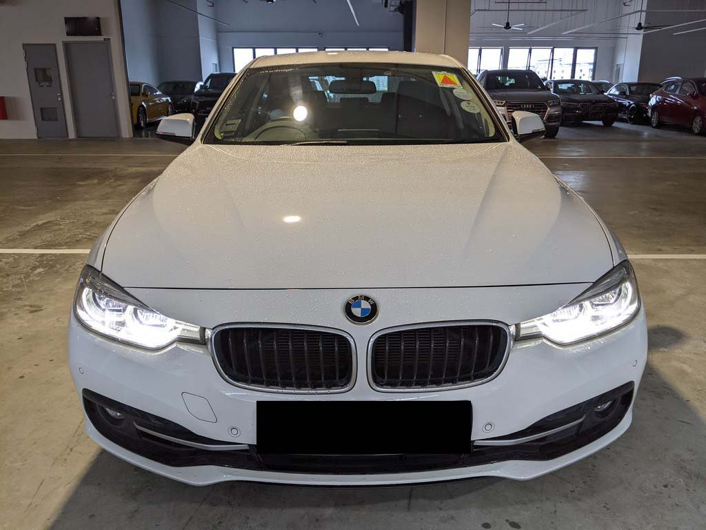 BMW 318I Led Nav