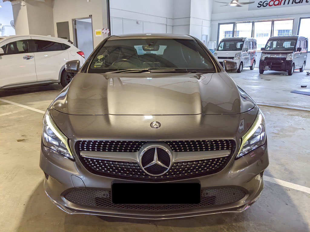 Mercedes Benz Cla180 Coupe Urban (r18 Led)