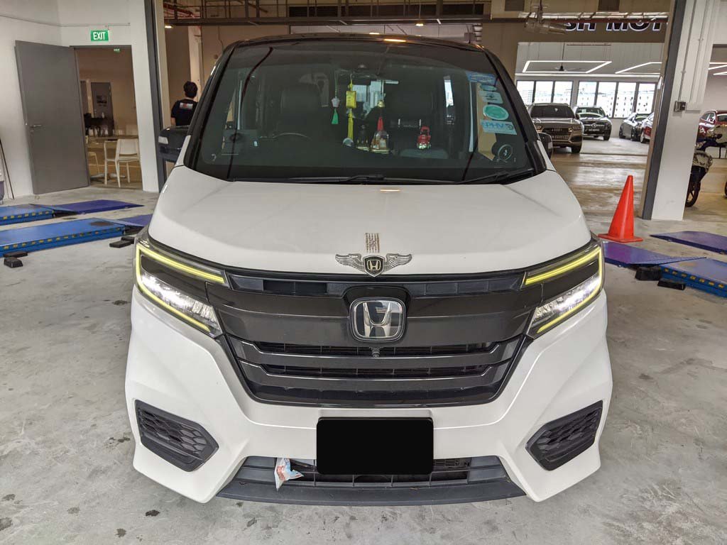 Honda Stepwgn Spada 2.0G CVT (Hybrid)