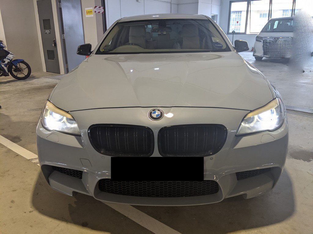 BMW 528i 2.0l At D/ab 2wd 4dr Gas/d Nav (COE Till 01/2031)