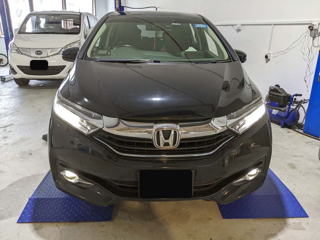 Honda Shuttle 1.5 Auto (Hybrid)