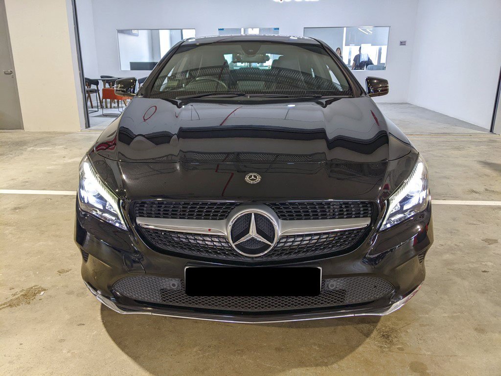 Mercedes Benz Cla180 Coupe Urban (r18 Led)