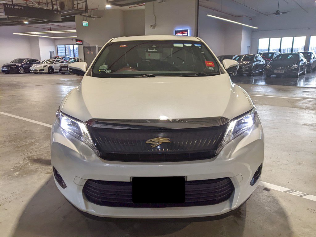 Toyota Harrier 2.0 Premium At Airbag 2wd 5dr