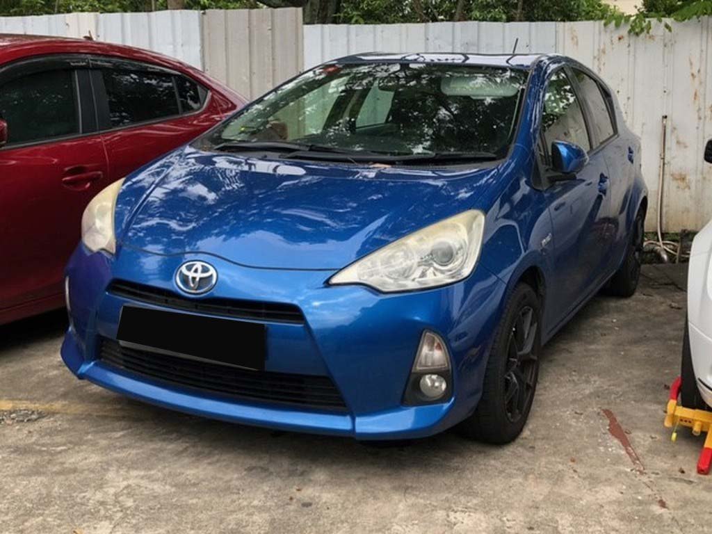 Toyota Prius C Cvt (COE Till 02/2029) (Hybrid)